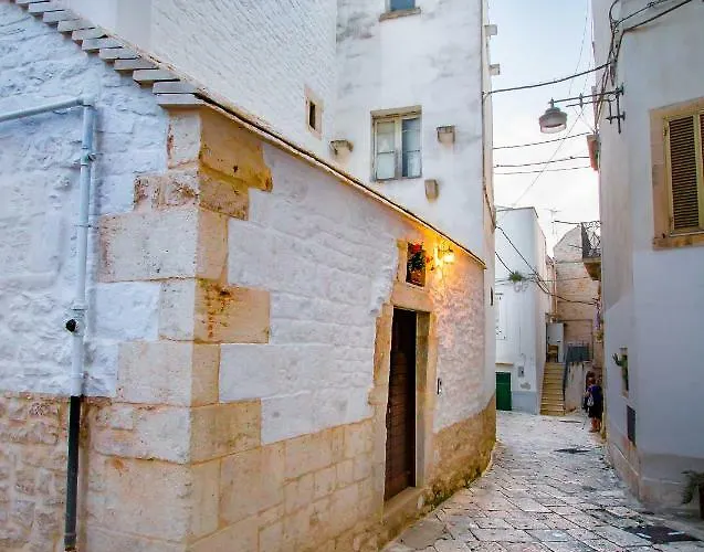 Borgo בית הארחה 3*